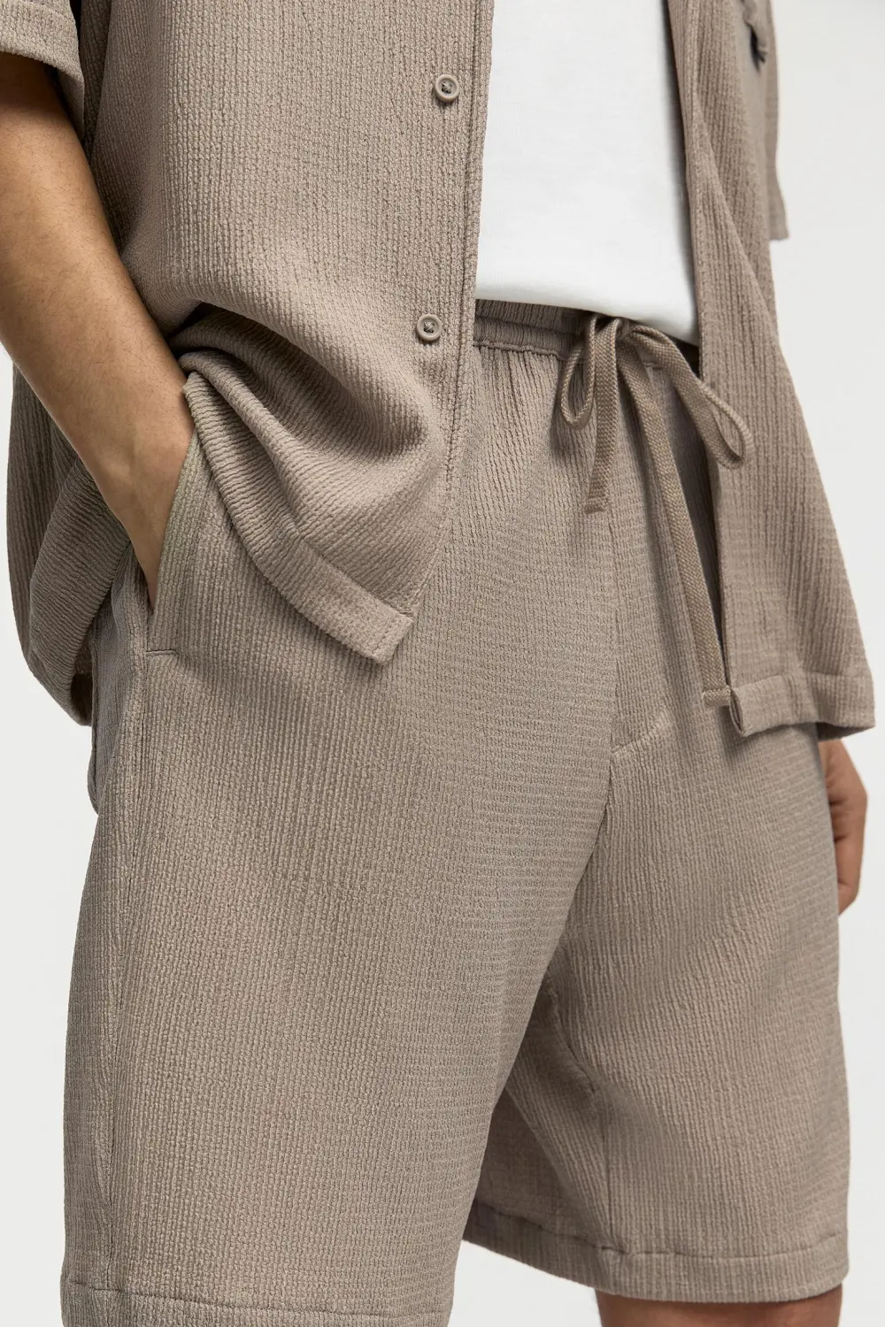 Flowing Bermuda shorts