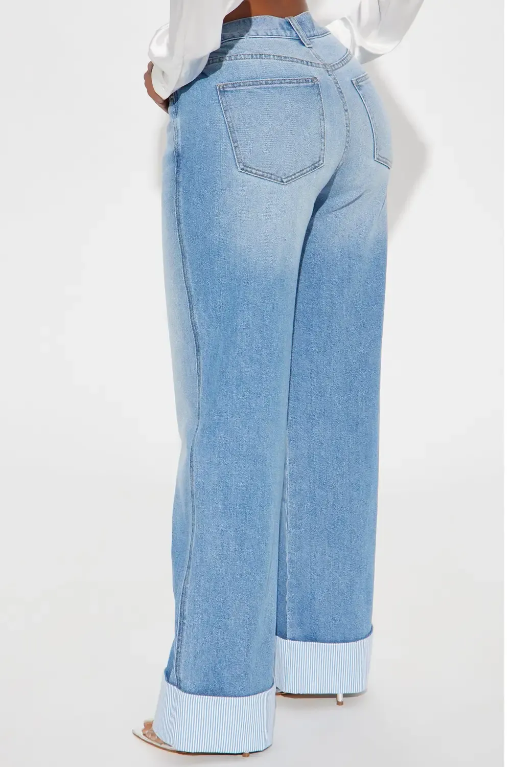 Well Suited Cuffed Stretch Wide Leg Jeans - Light Wash