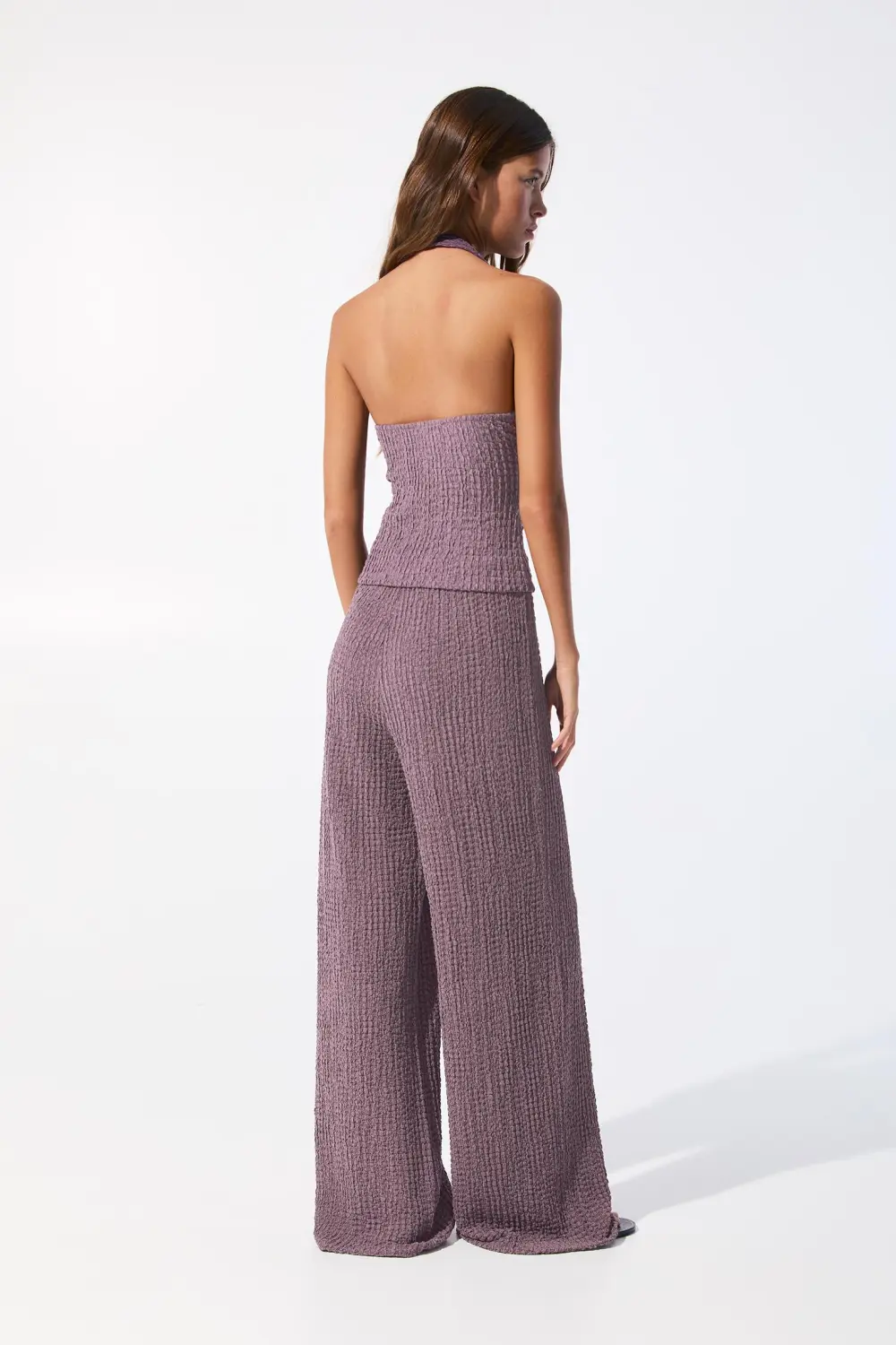 Creased-effect halter top