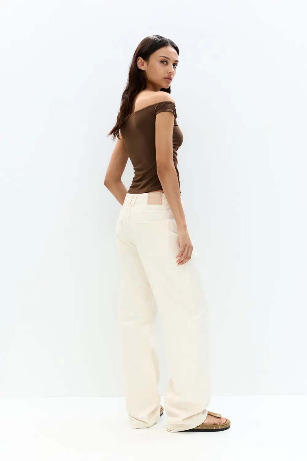 Off-the-shoulder top