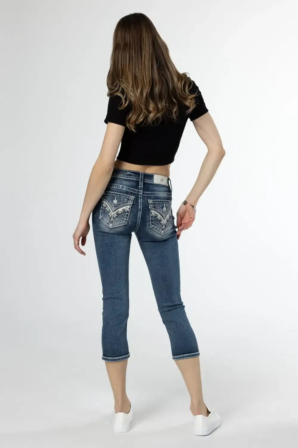 Geometric Sequin Stitch Capri