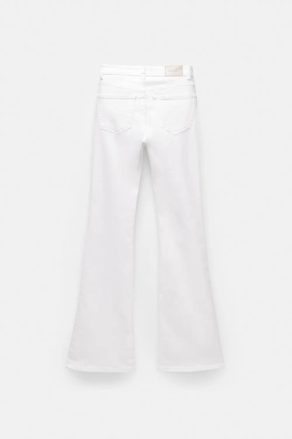 Jeans flare tiro alto