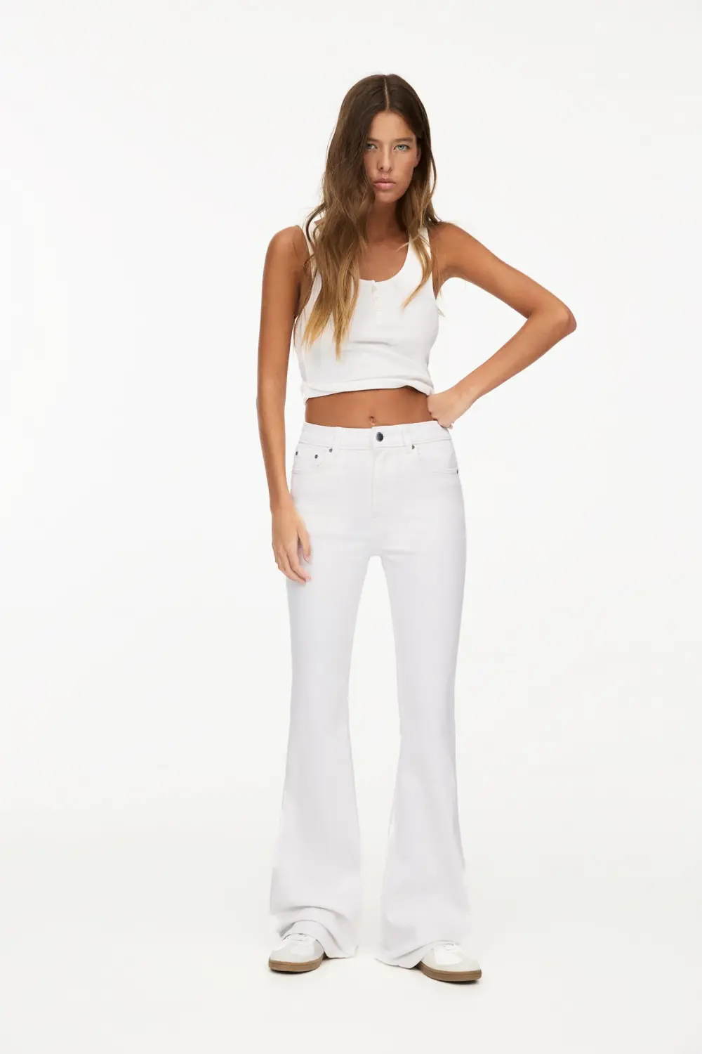 Jeans flare tiro alto