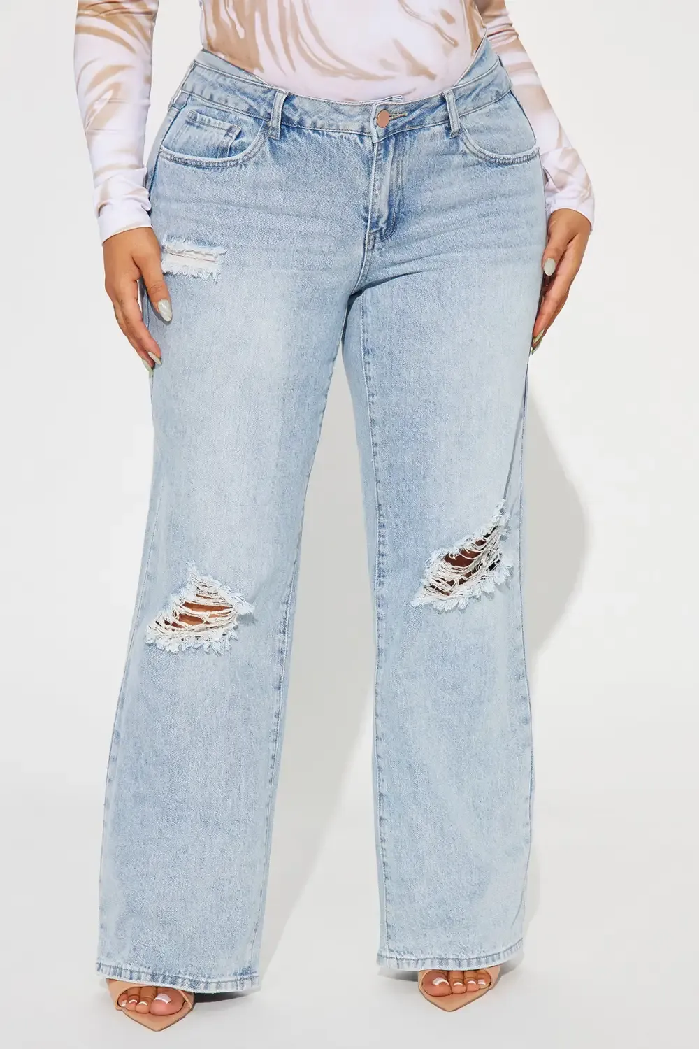 Danger Zone Baggy Ripped Straight Leg Jeans - Light Wash