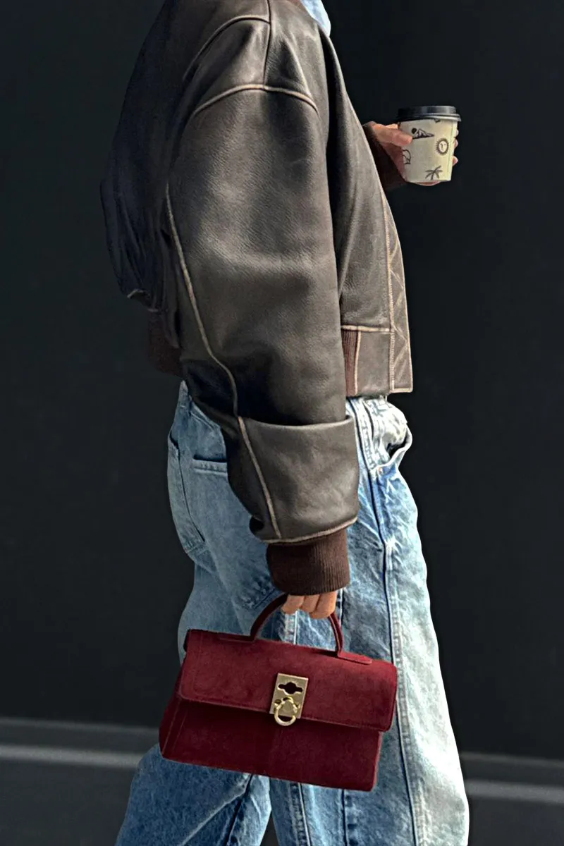 Wash Seam Detail High Rise Barrel Leg Jeans Without Belt