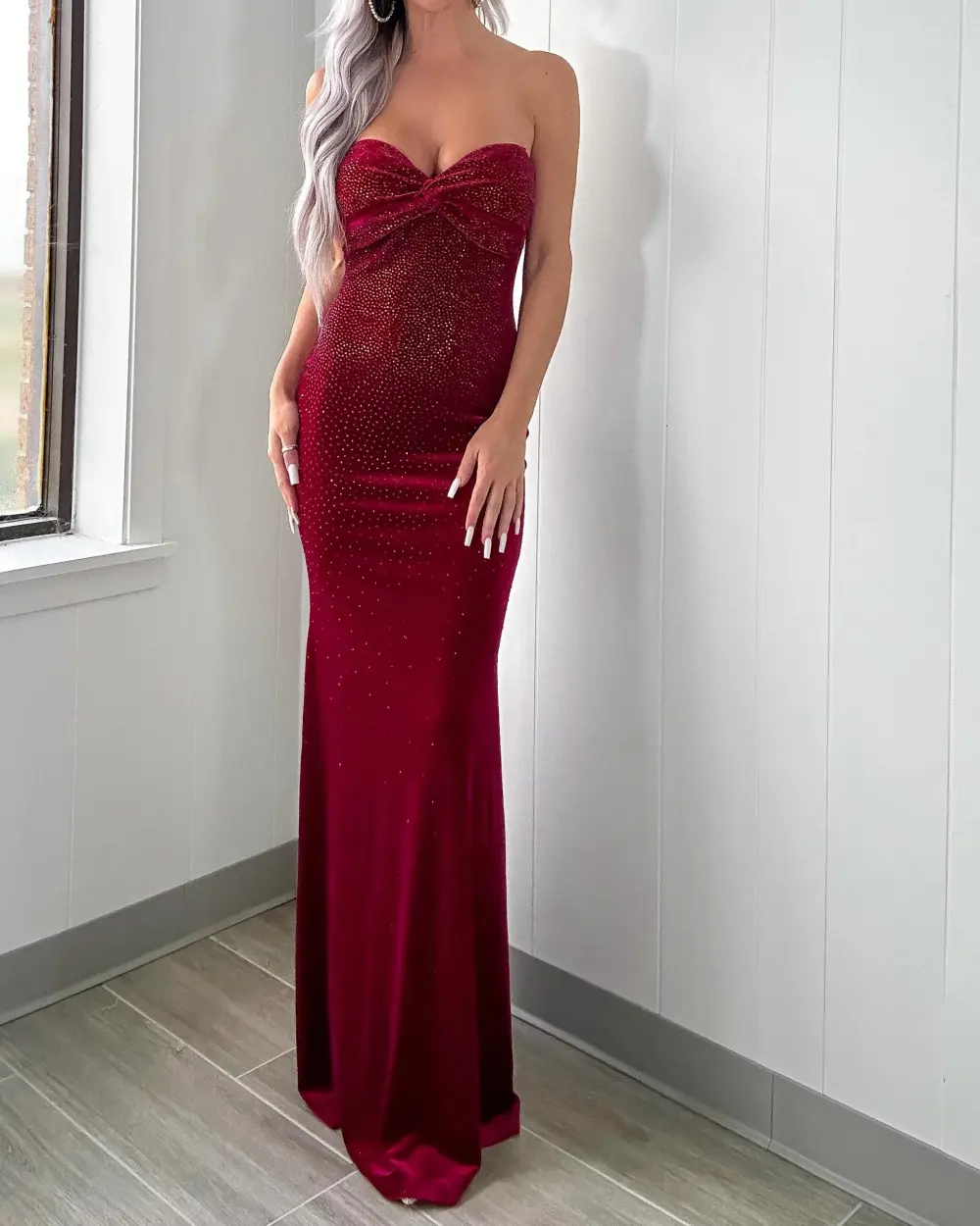 Dazzle Velvet Dress - Red
