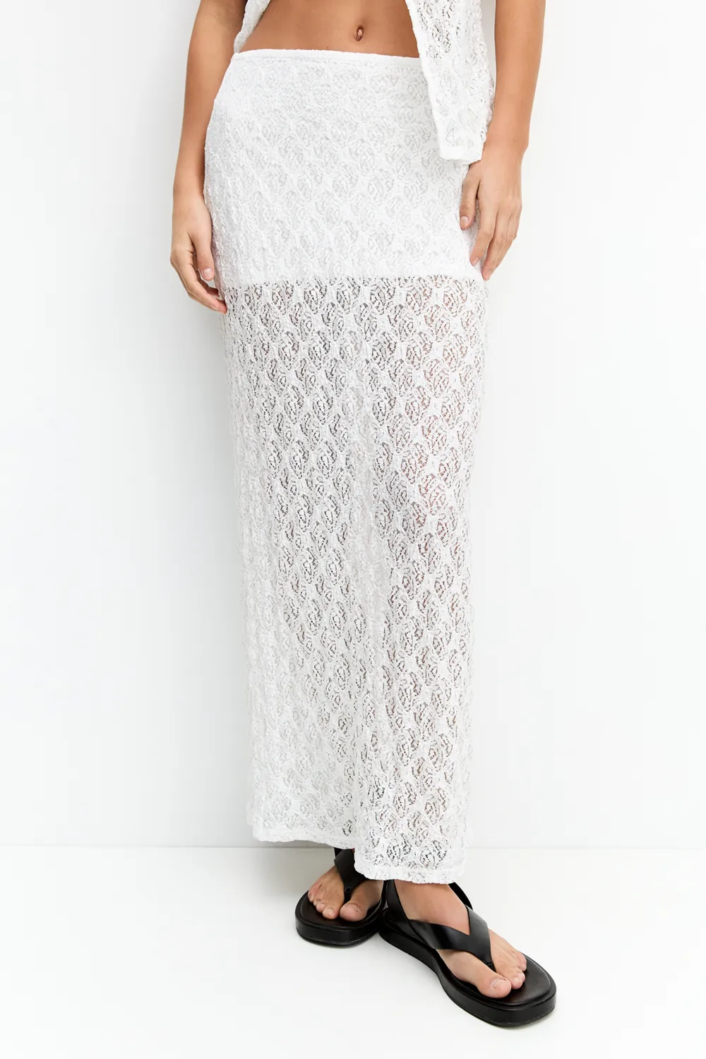 Falda midi encaje