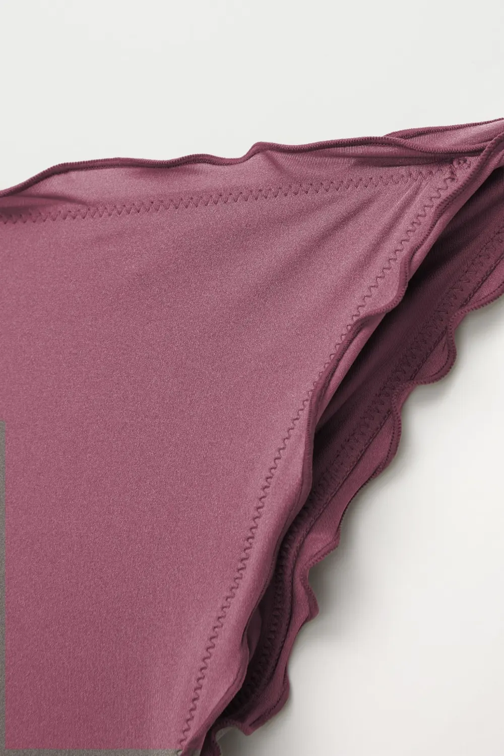 Ruffled bikini bottoms