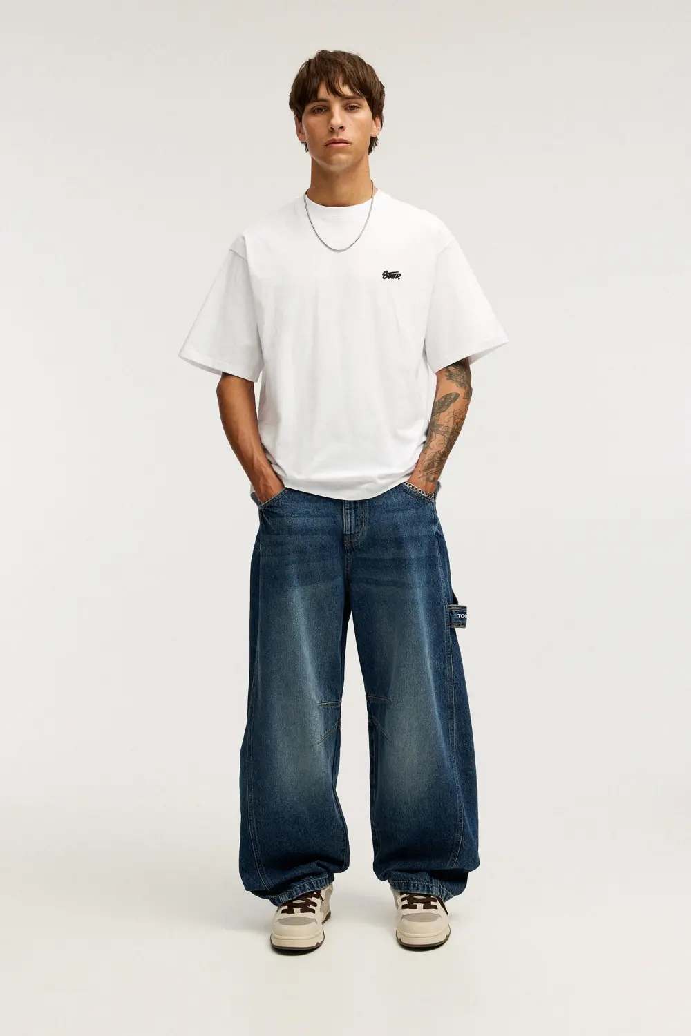 T-shirt with STWD logo