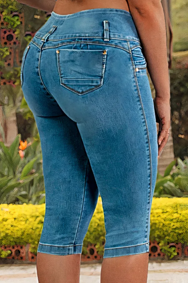 Button Fly Wash High Stretch Mid Waist Capri Jeans