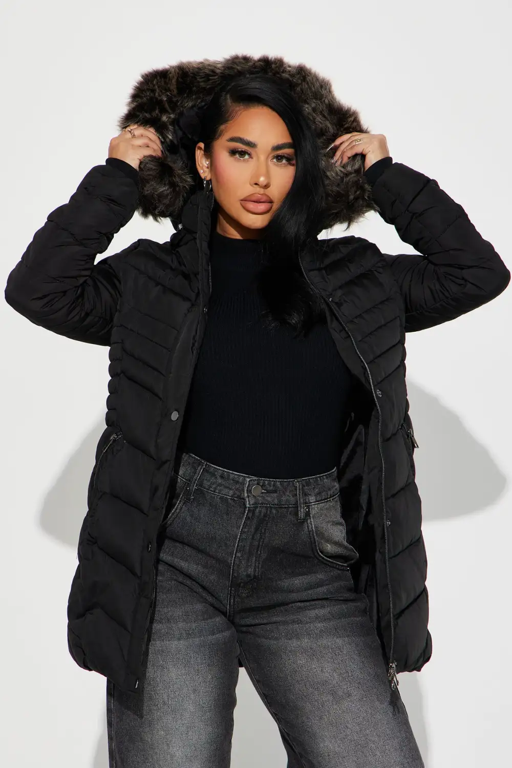 Hugs In The Snow Long Puffer Jacket - Black