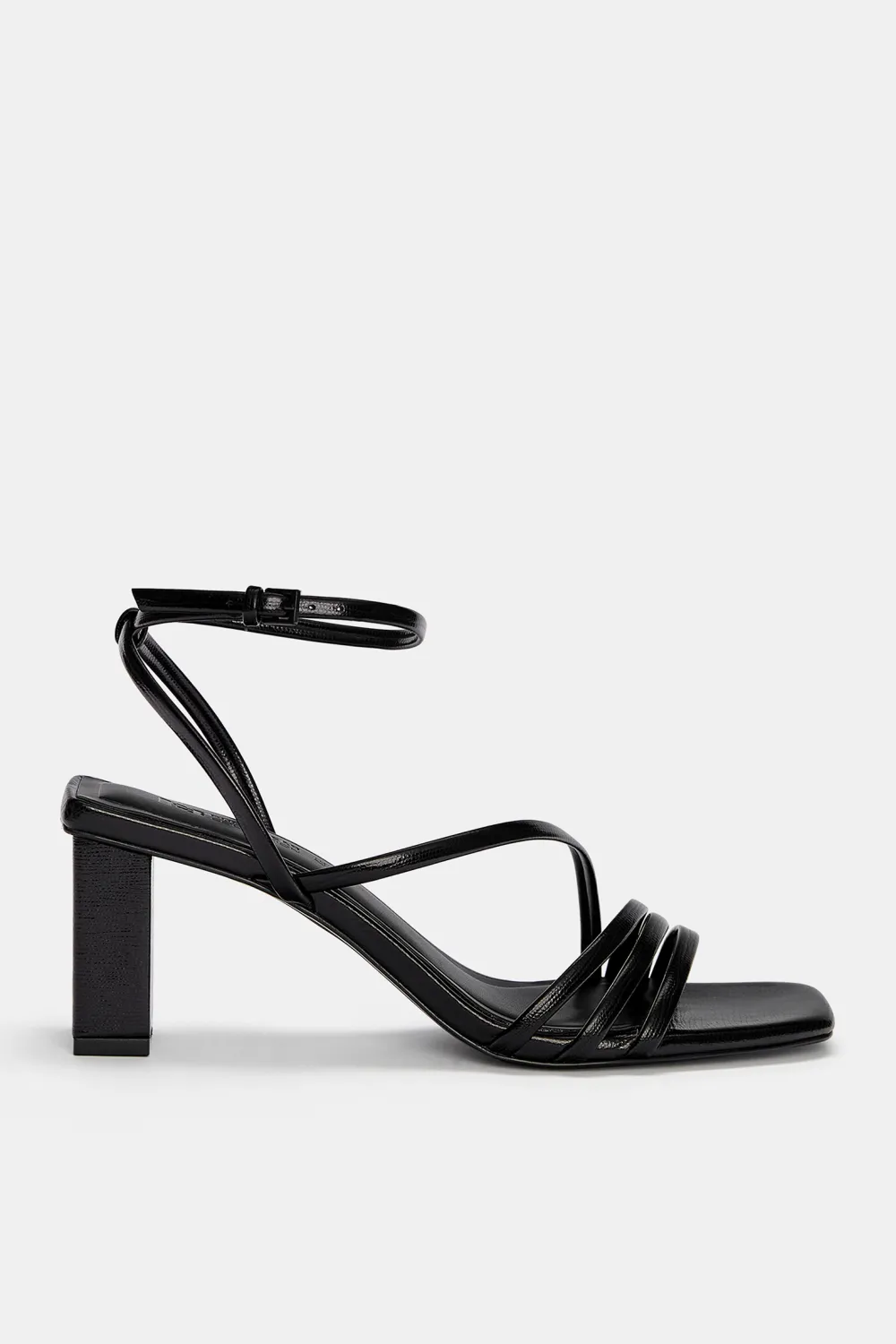 Sandalias tacón tiras