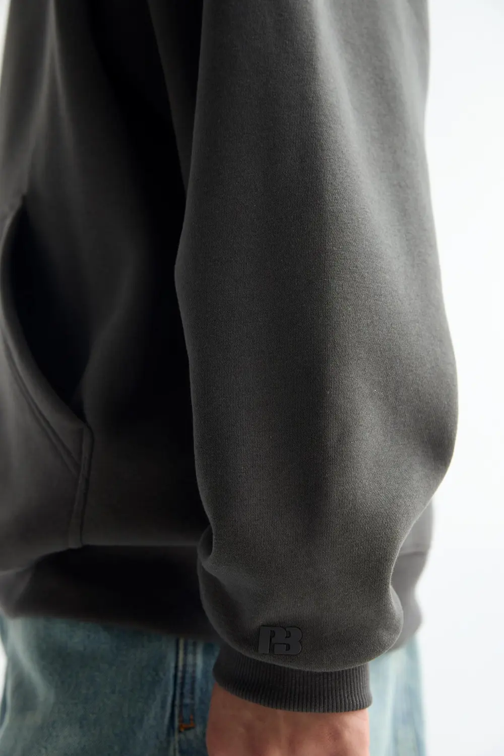 Sudadera básica capucha