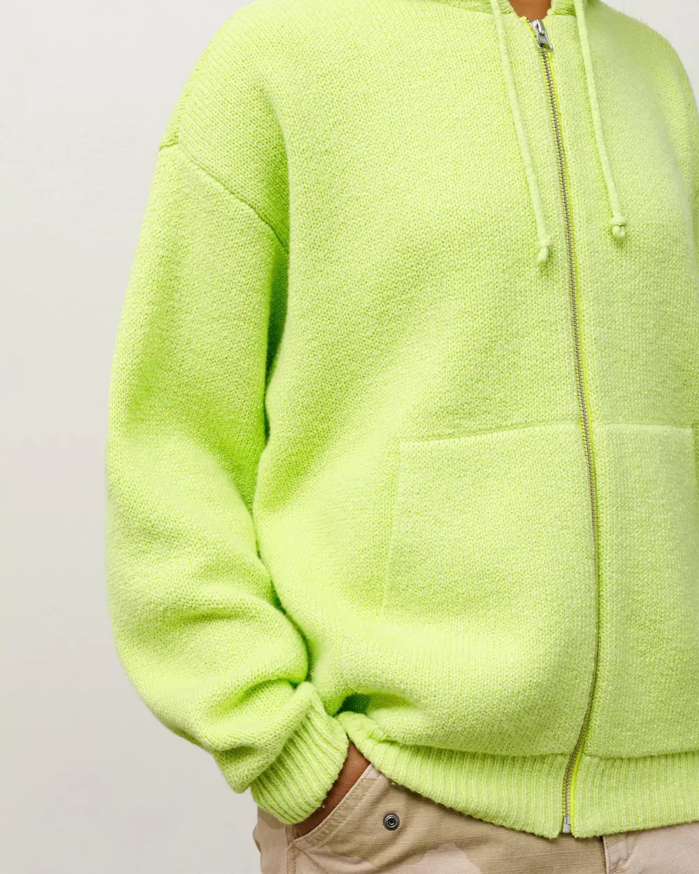 HOODED ZIP SWEATER
