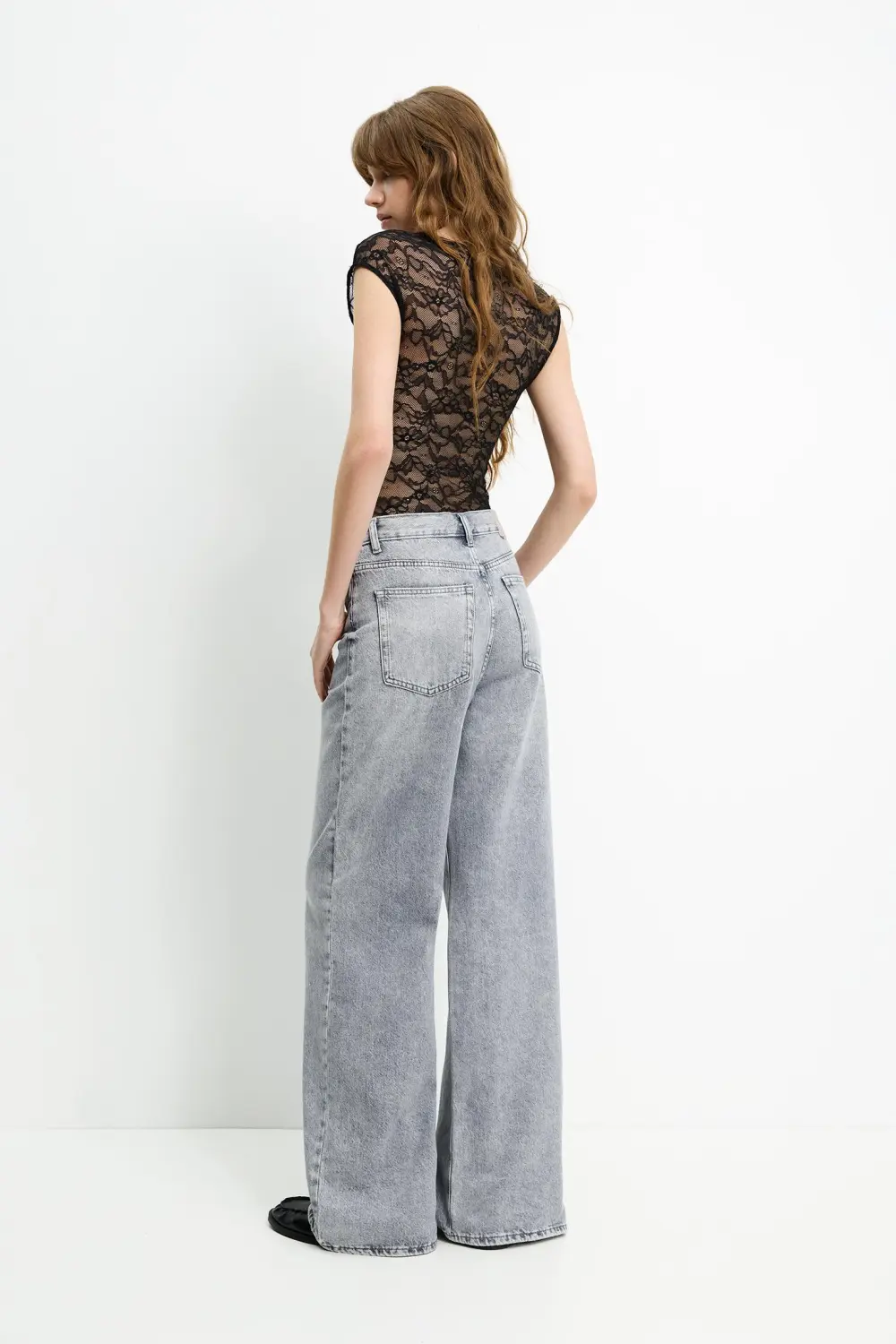 Short sleeve lace bodysuit