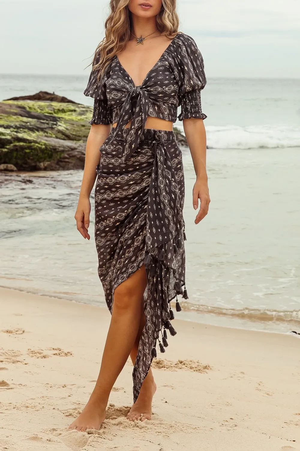 Black Ditsy Print Puff Sleeve Crop Top