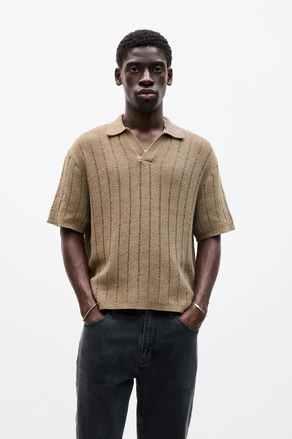 Short sleeve knit polo shirt