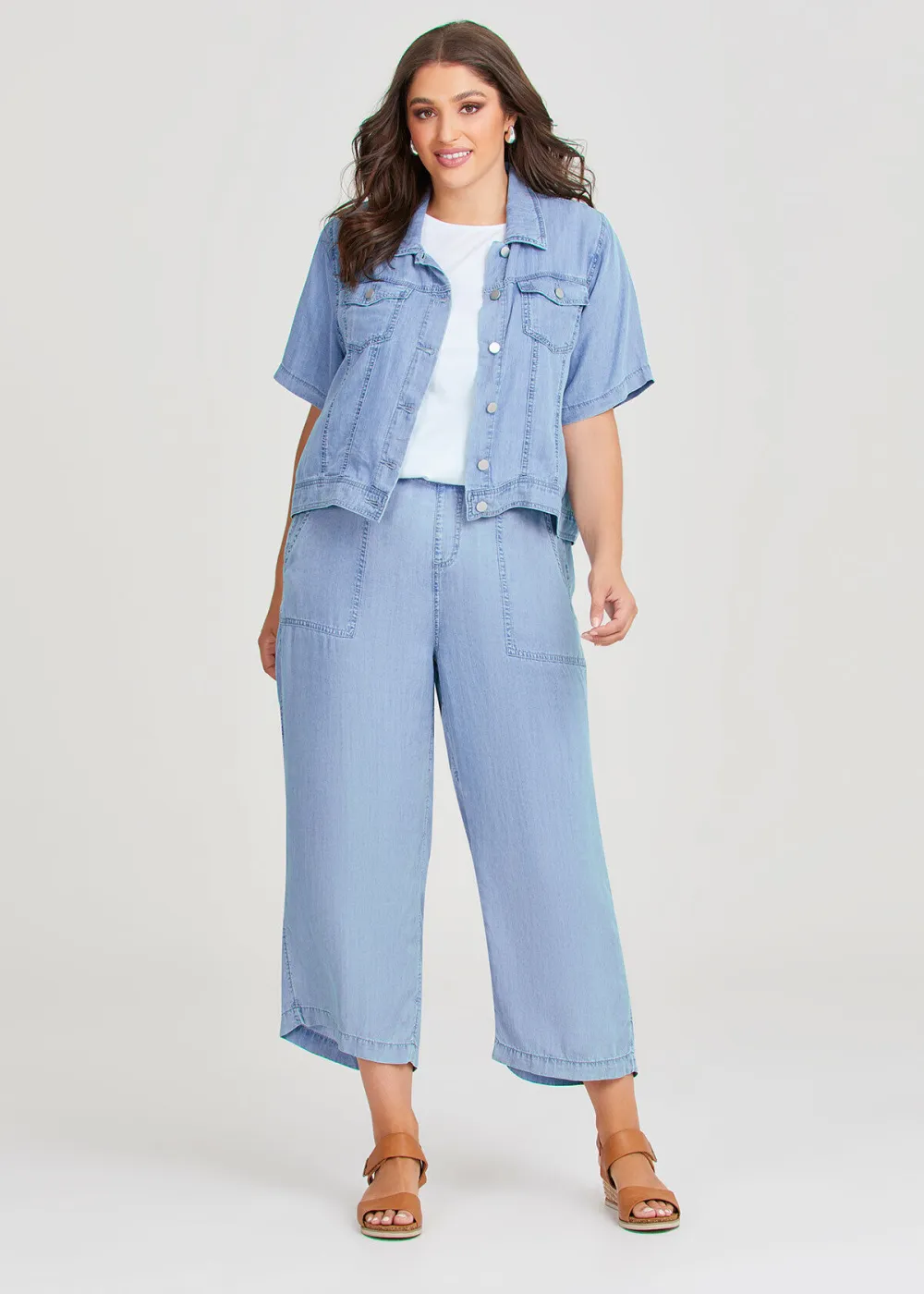 Chambray Pull On Crop Pant