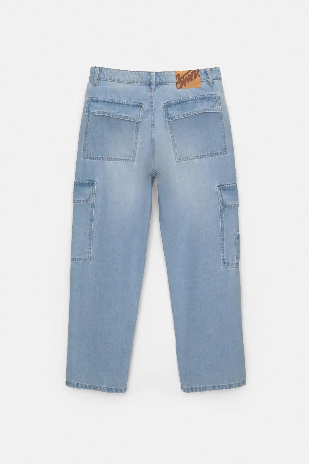 Straight-leg cargo jeans
