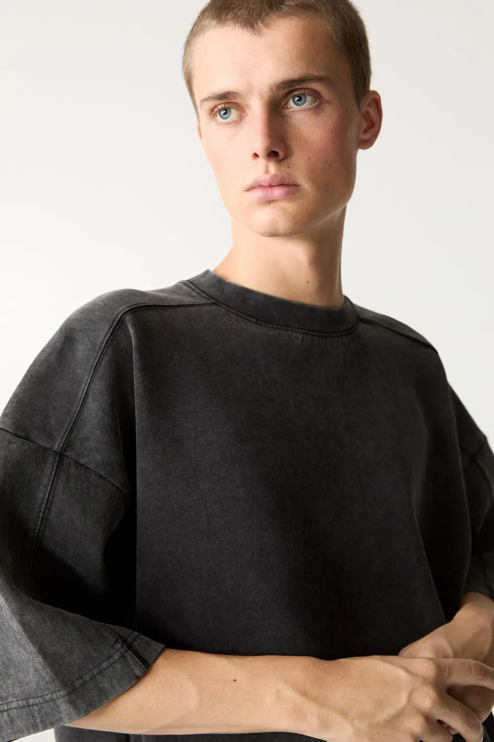 Boxy short sleeve sweatshirt