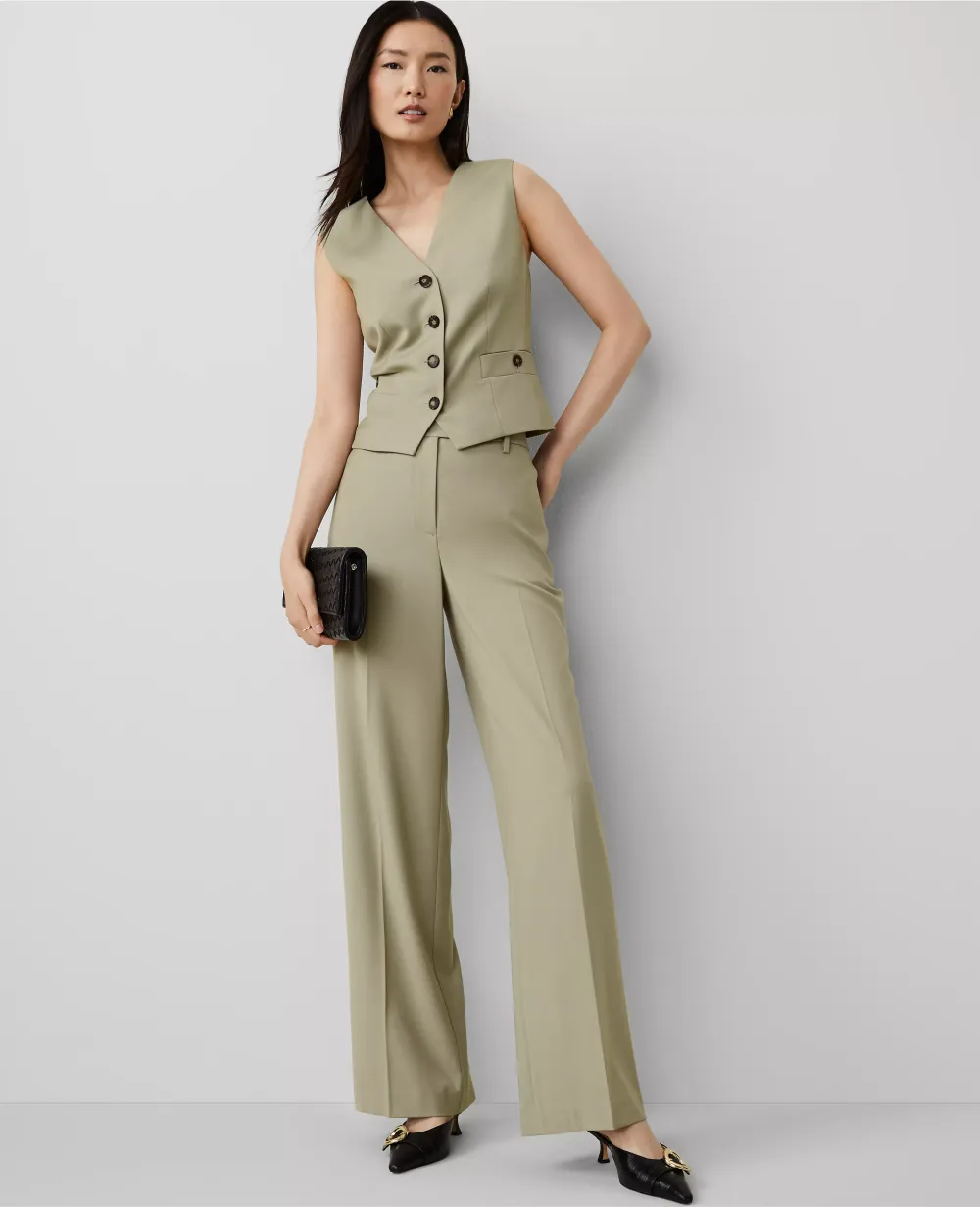 The Wide-Leg Pant