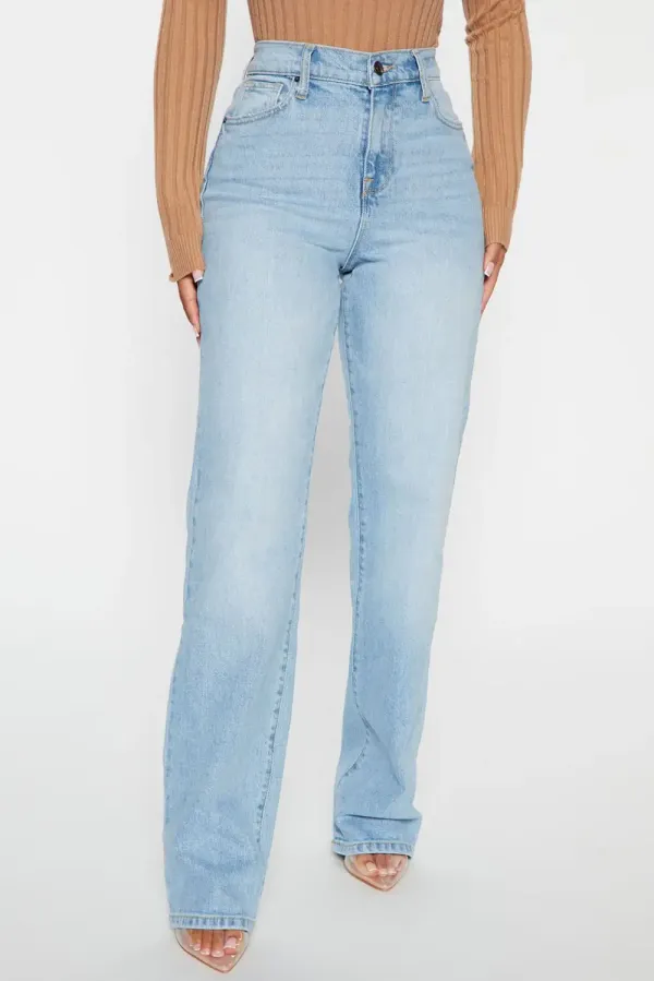 Petite Can't You Relax Straight Leg Jeans - Light Wash