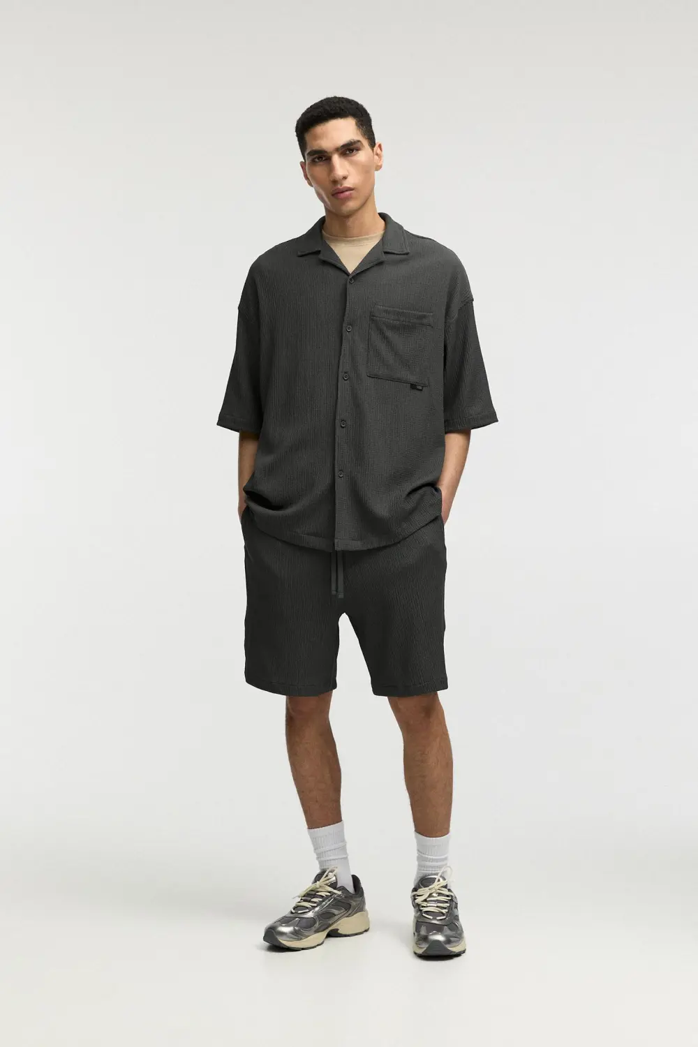 Flowing Bermuda shorts