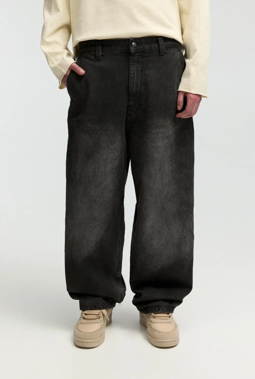 Coated-finish skater jeans