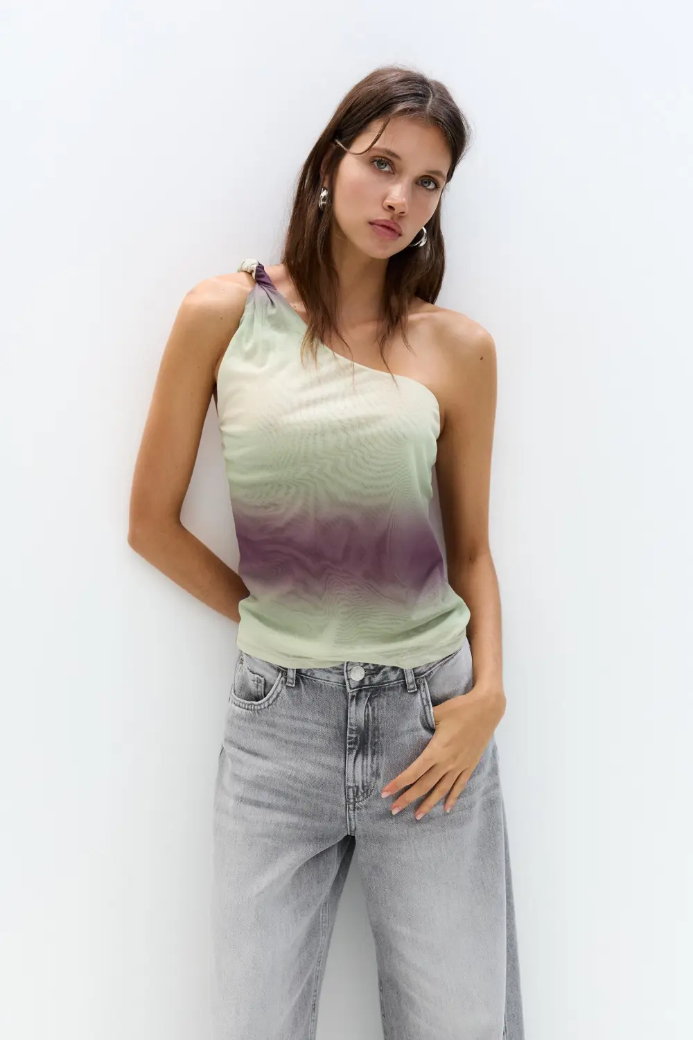 Asymmetric tulle top with a knotted strap