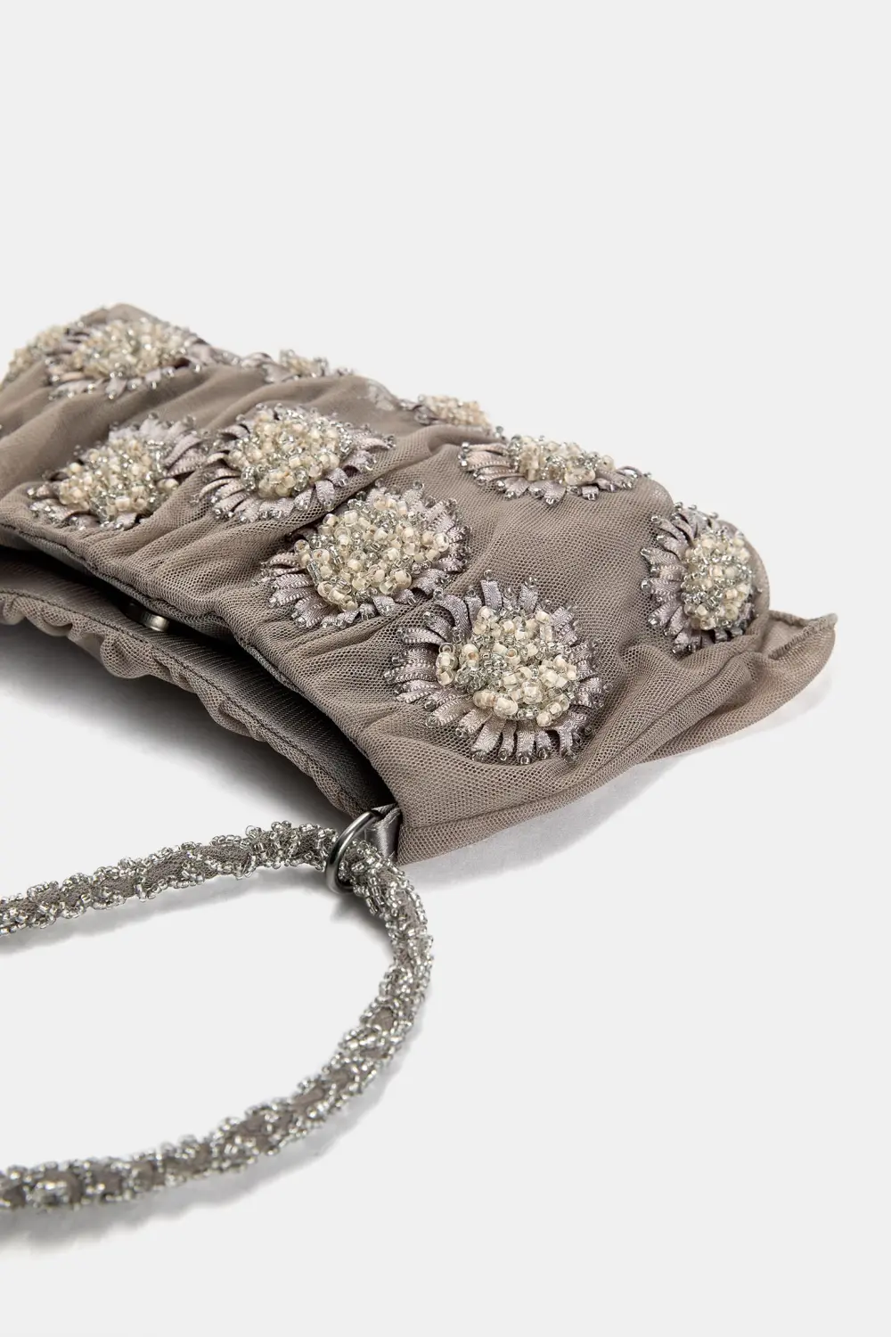 Bolso de hombro flores adornos
