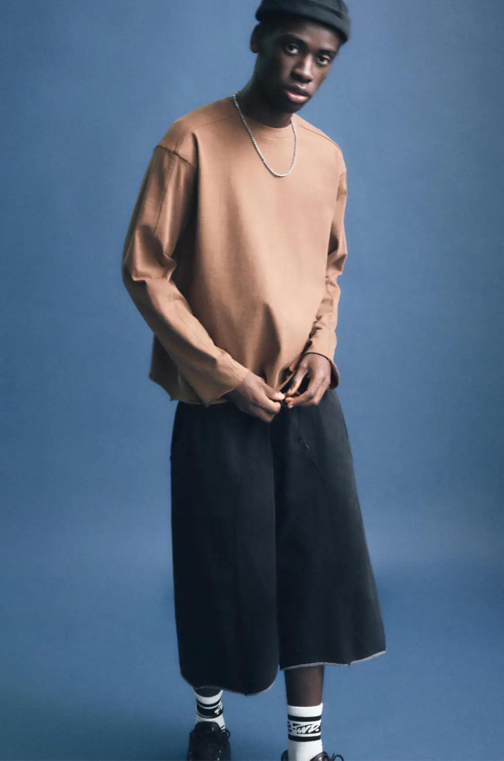 Faded T-shirt with frayed hem