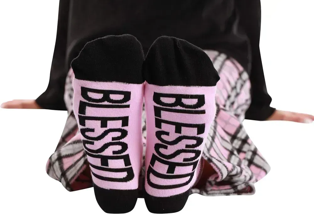 Women’s Pajama Pant Set - Nightgown with Matching Socks