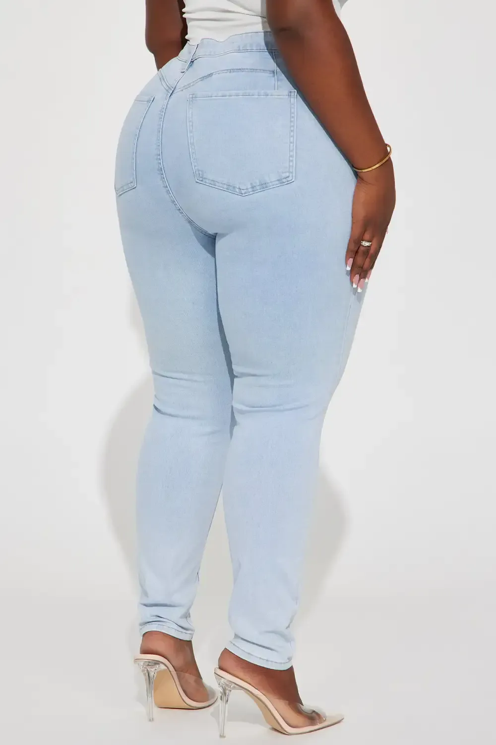 Attention Grabber Booty Lifter Stretch Skinny Jeans - Medium Wash