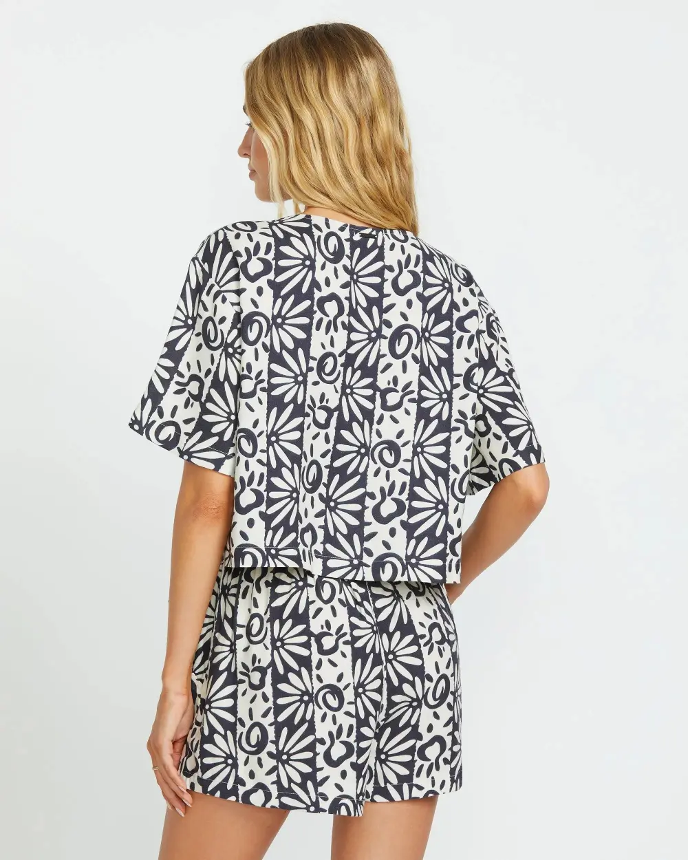 Sunflower Shorts - Black Sands