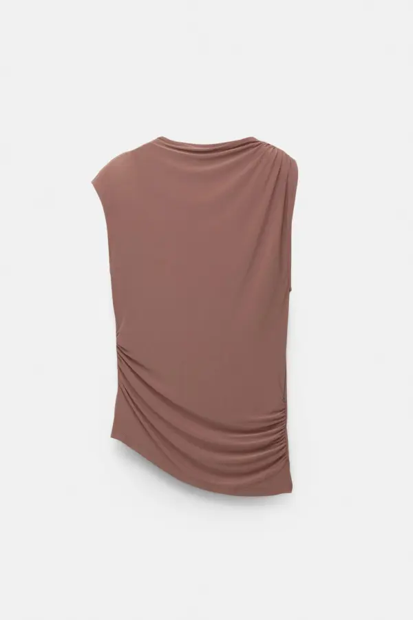 Asymmetric gathered T-shirt