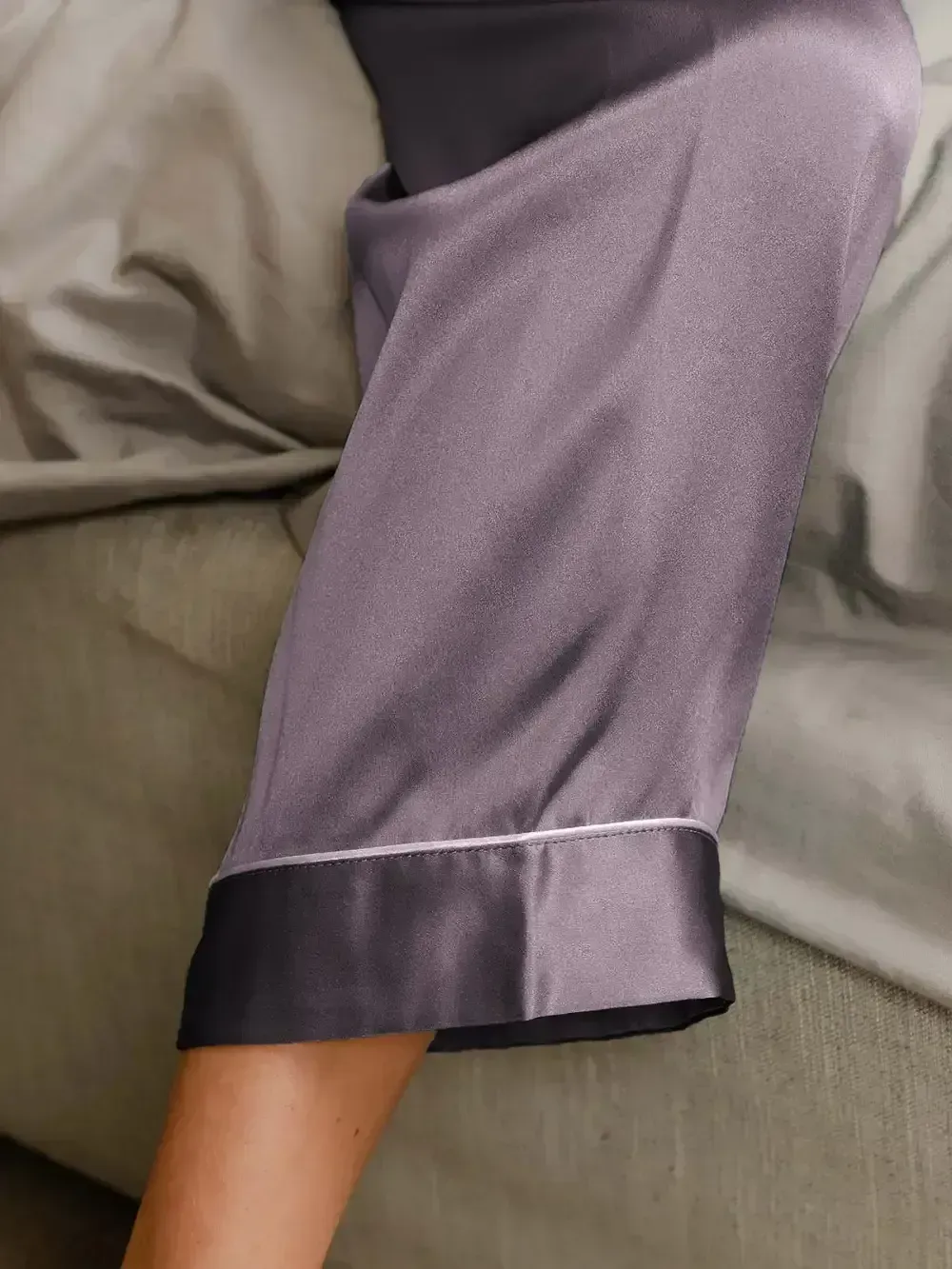 Binding Trim Long Sleeve Pure Silk Pajamas Set