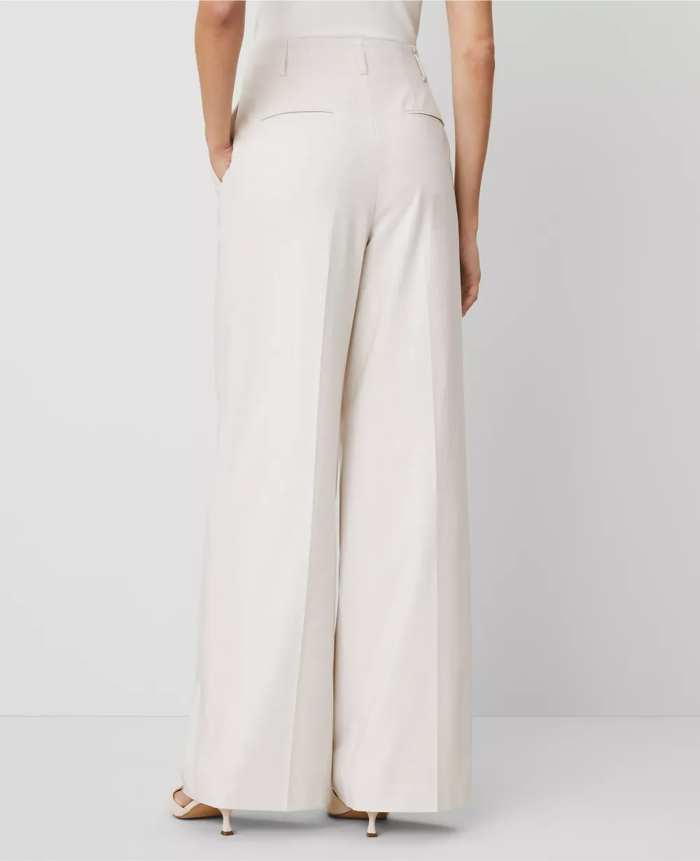 The Wide-Leg Pant