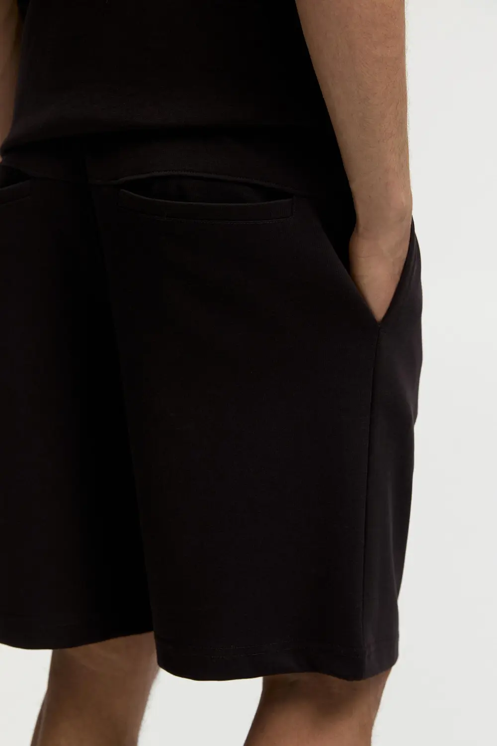 Bermuda short sweatpants