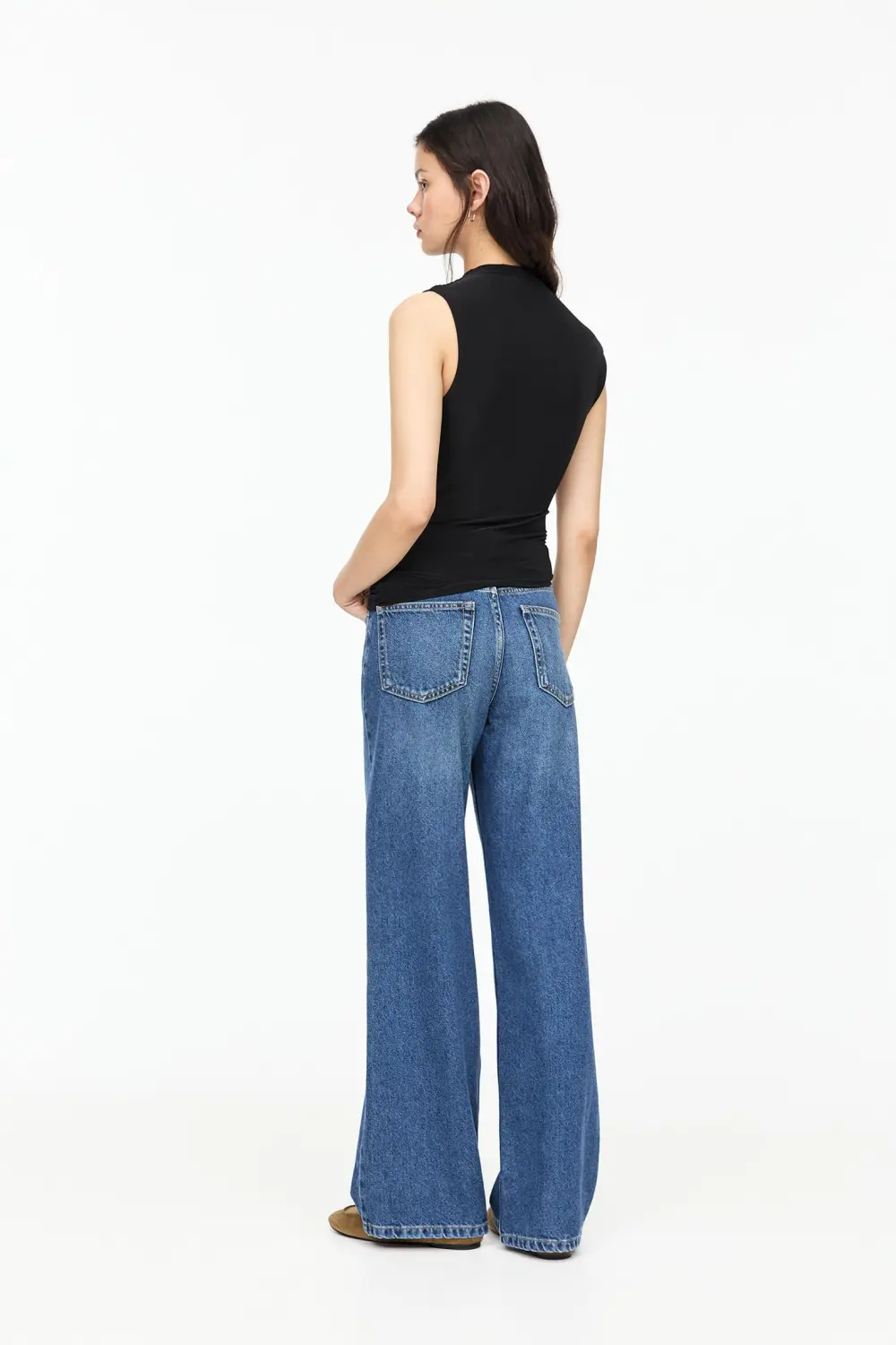 Asymmetric gathered T-shirt