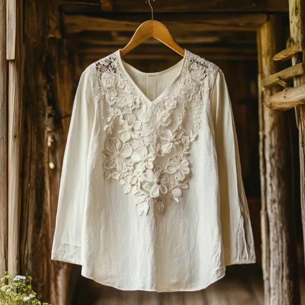 Women's Retro Floral Lace Embroidery Art V-neck Shirt