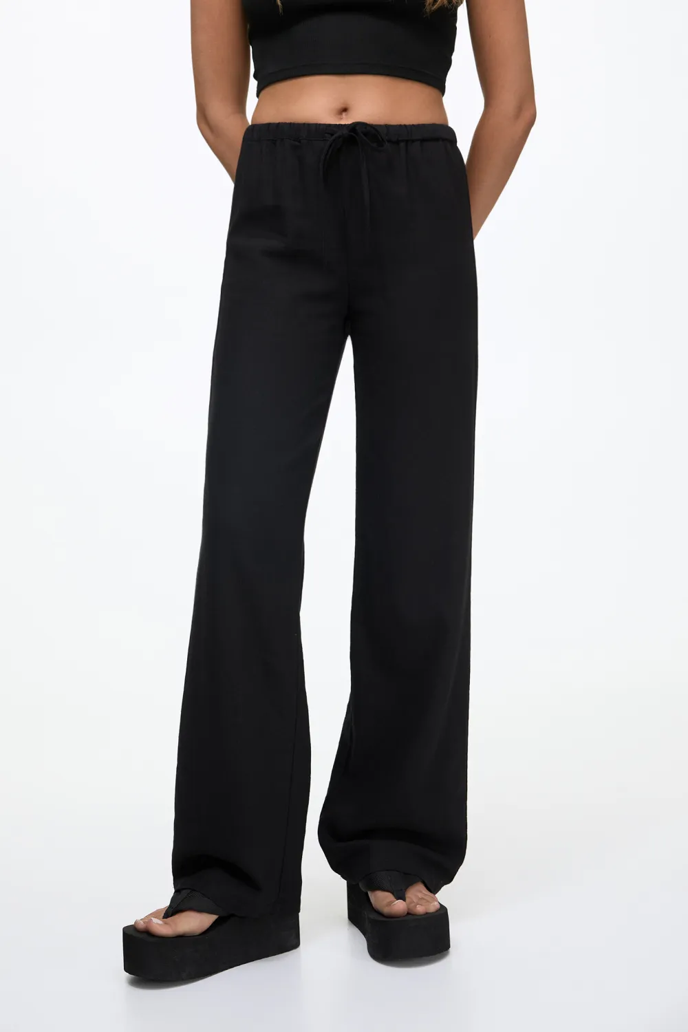 Pantalón fluido con lino