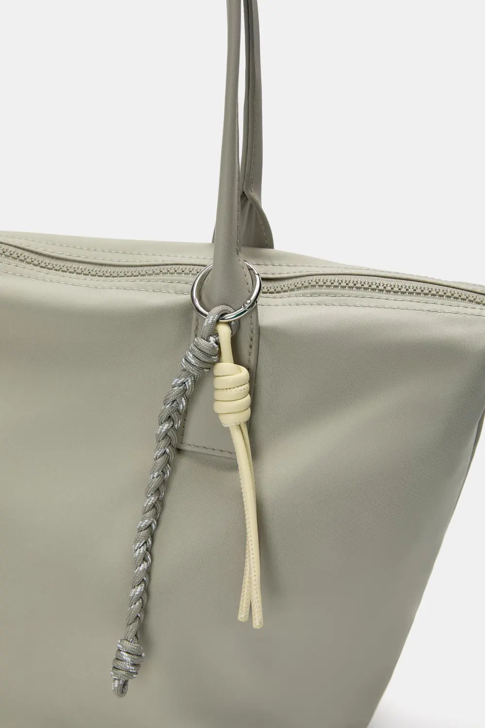 Bolso shopper nylon adorno