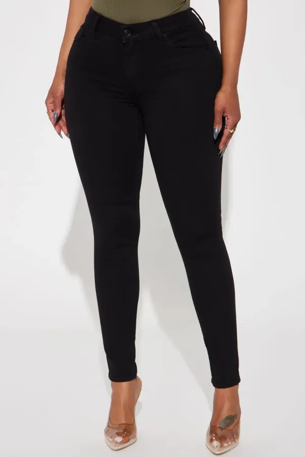 Nothing Better Than Me Skinny Jeans - Black
