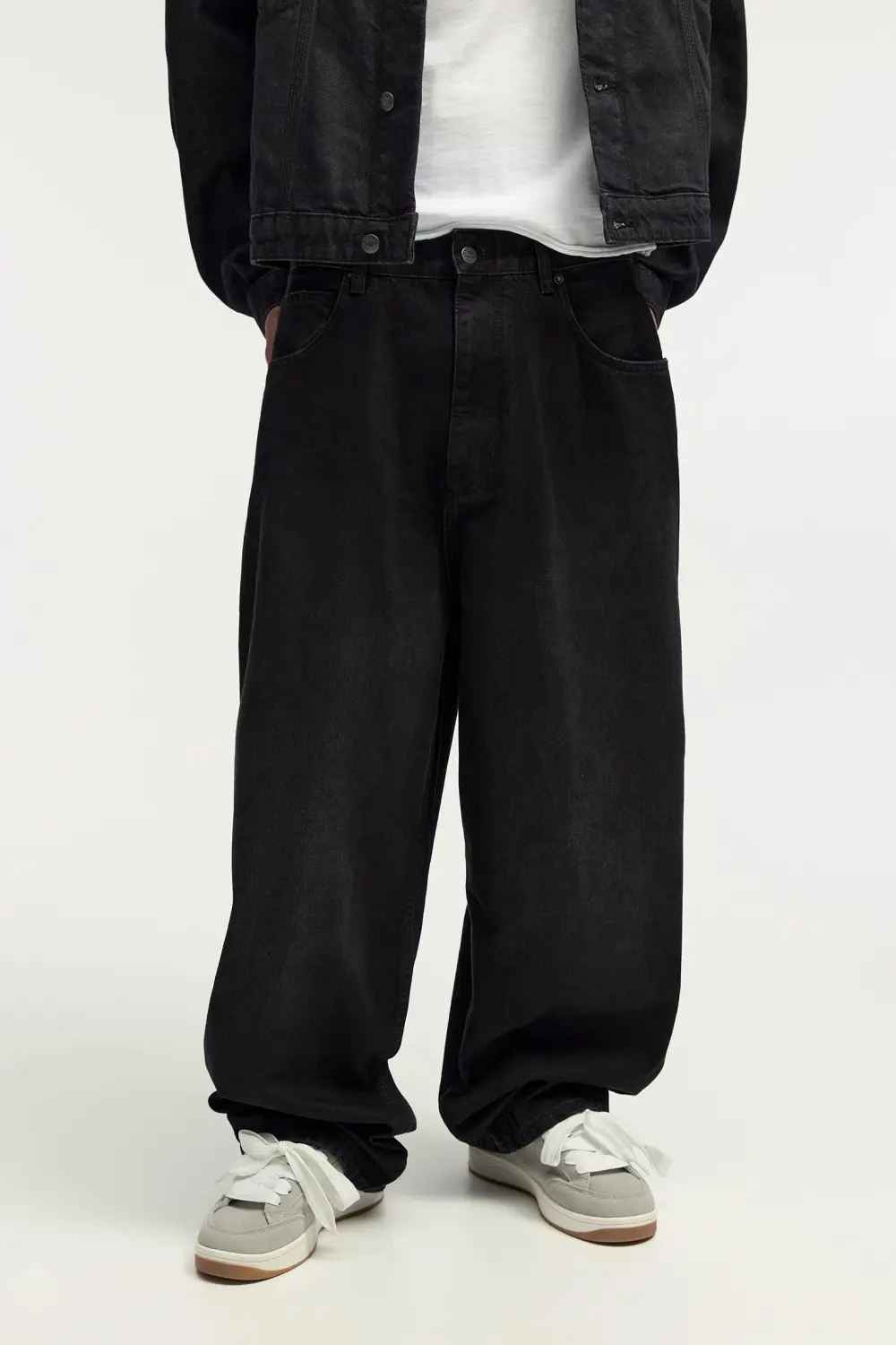 Super baggy washed finish jeans