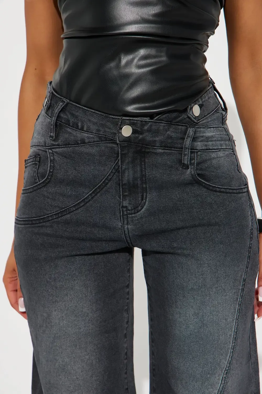 Best Angle Waistband Tab Wide Leg Jeans - Black Wash