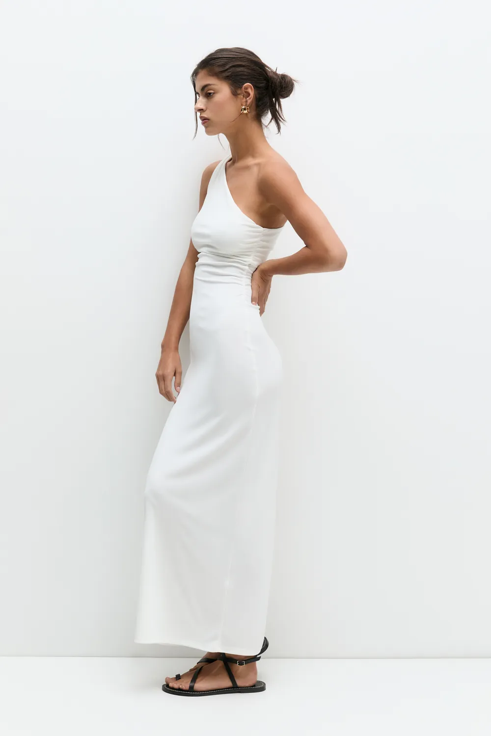 Vestido midi asimétrico