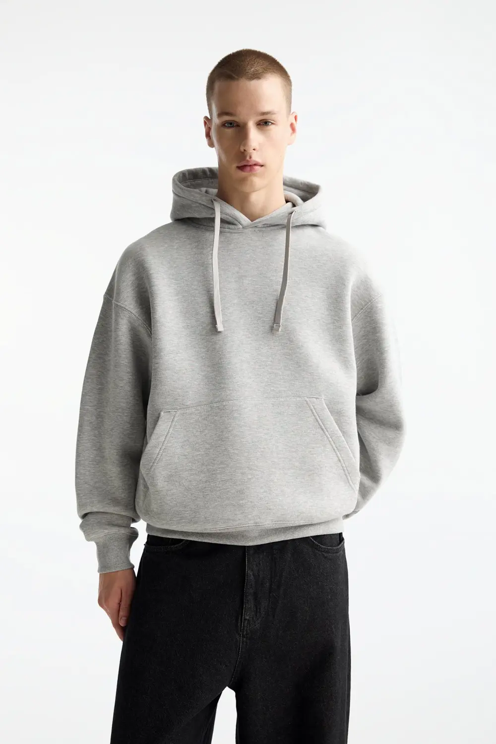 Sudadera básica capucha