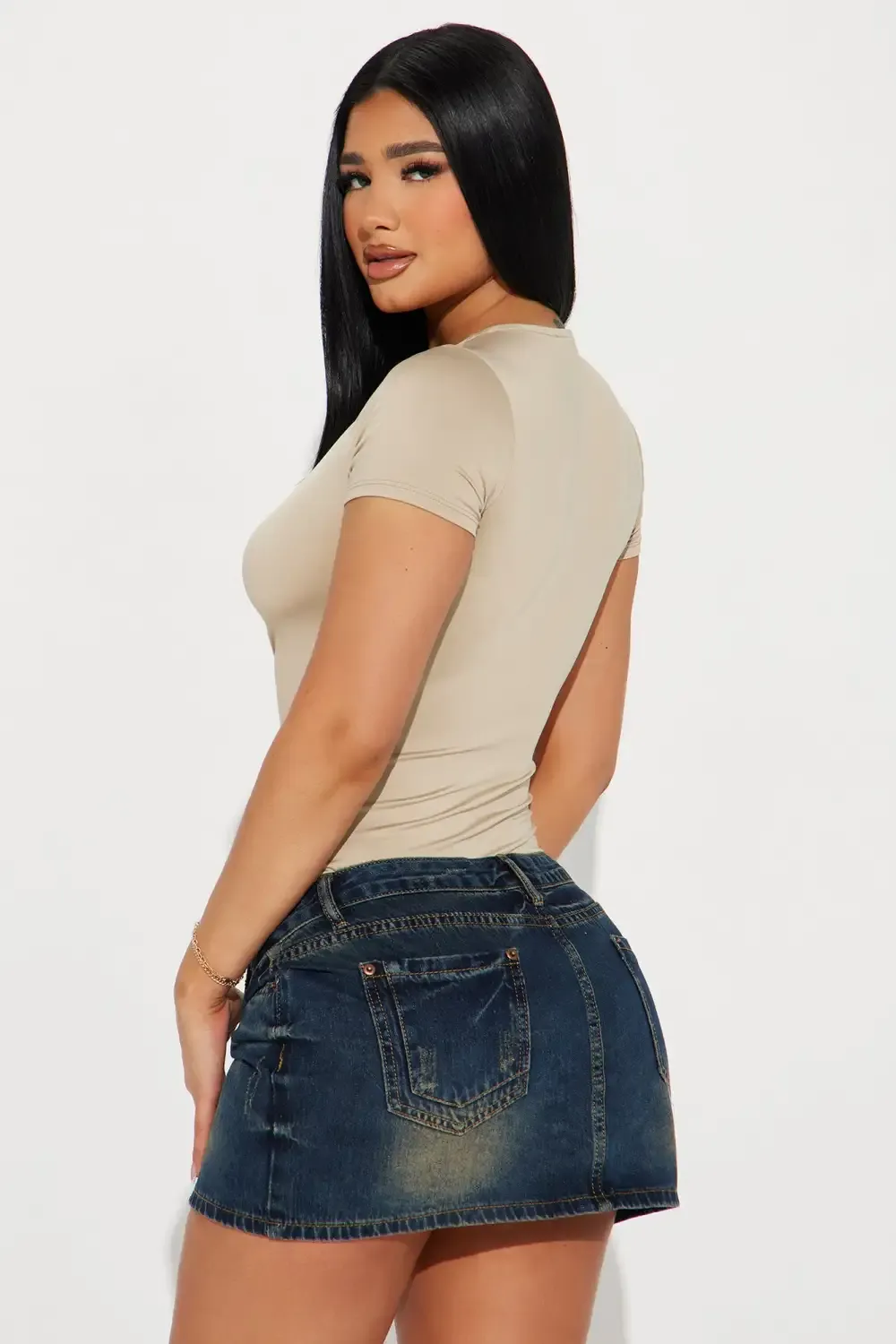 Stand Out Short Sleeve Bodysuit - Taupe