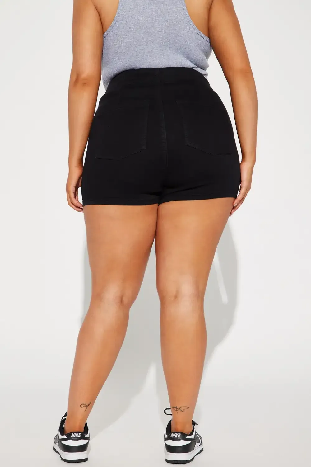 Super Stretch Curvy Denim Shorts - Black