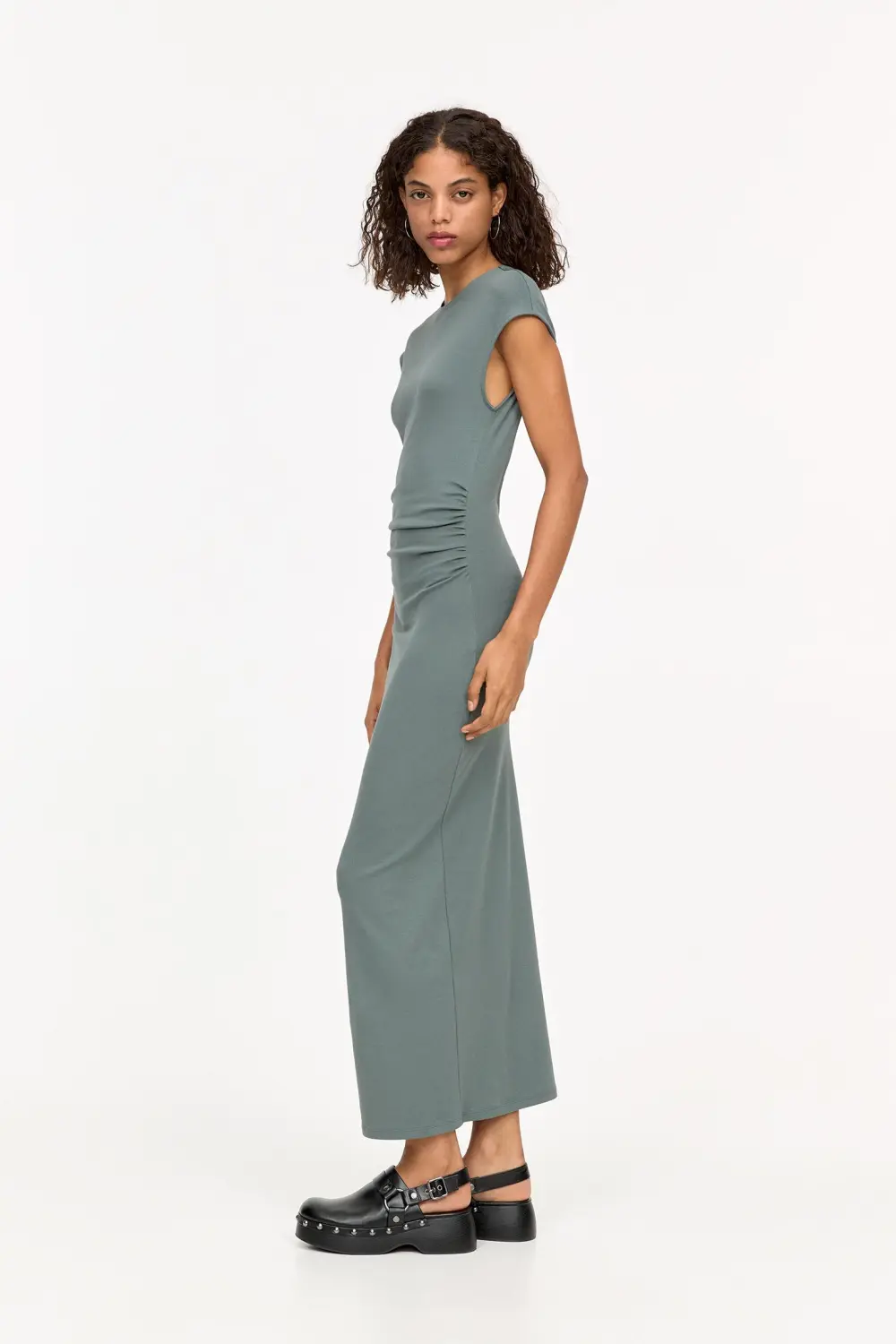 Vestido midi frunces